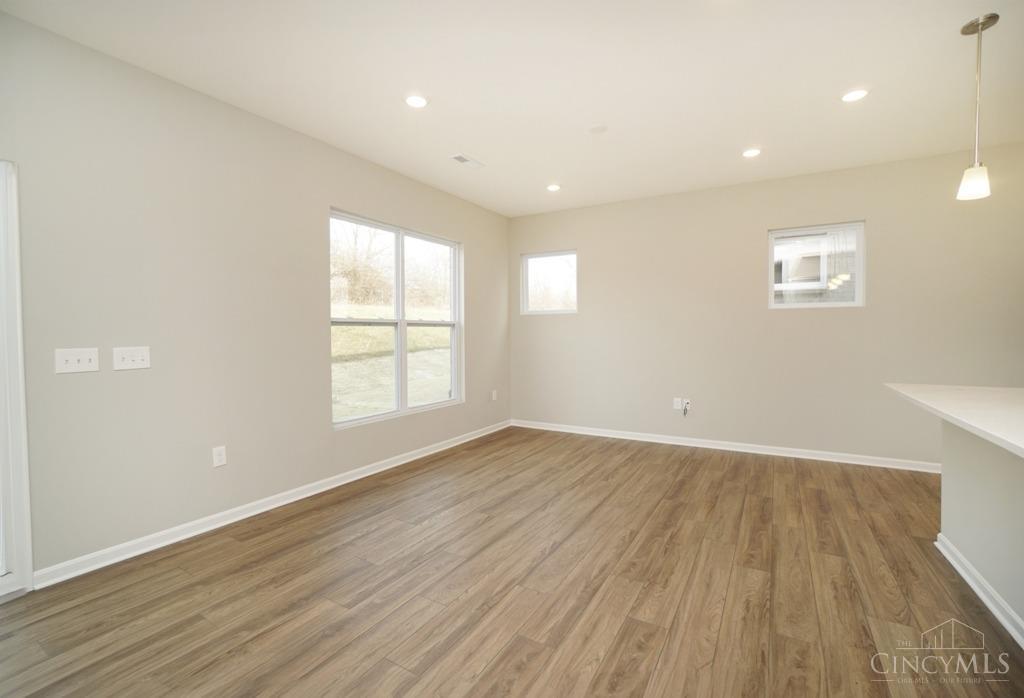 5570 Boulder Court Property Photo 14