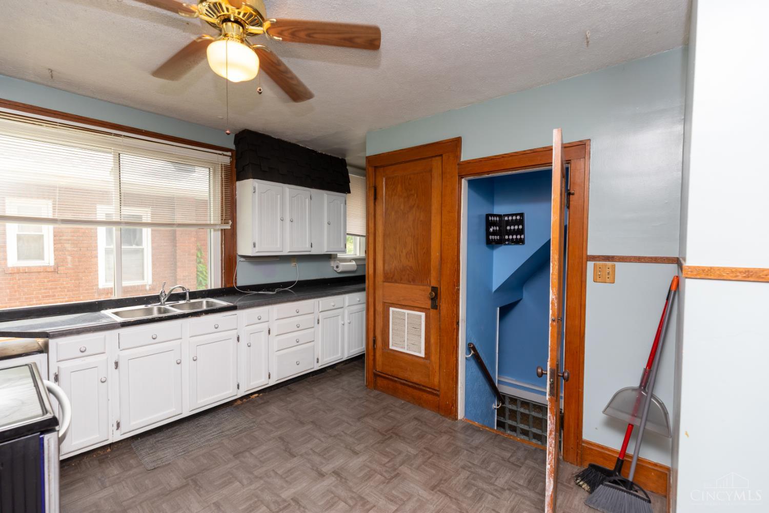 1031 Schiff Avenue Property Photo 9