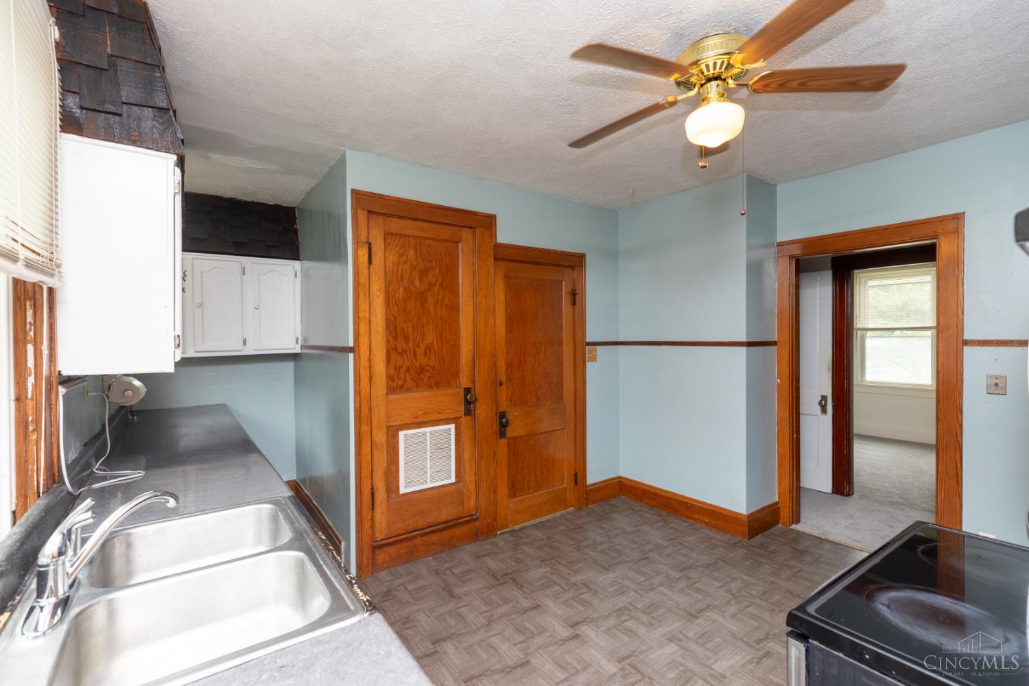 1031 Schiff Avenue Property Photo 10
