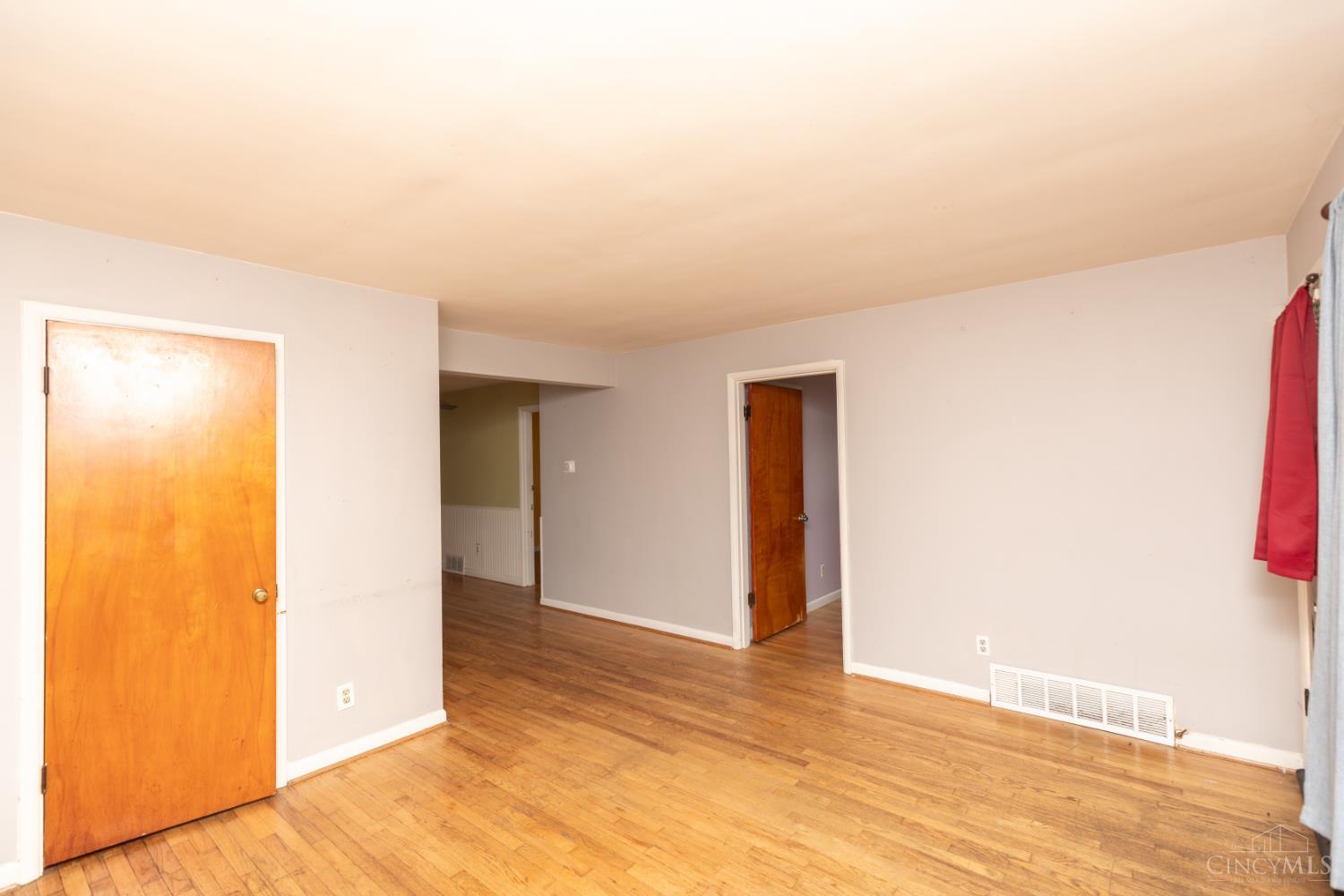 1031 Schiff Avenue Property Photo 4