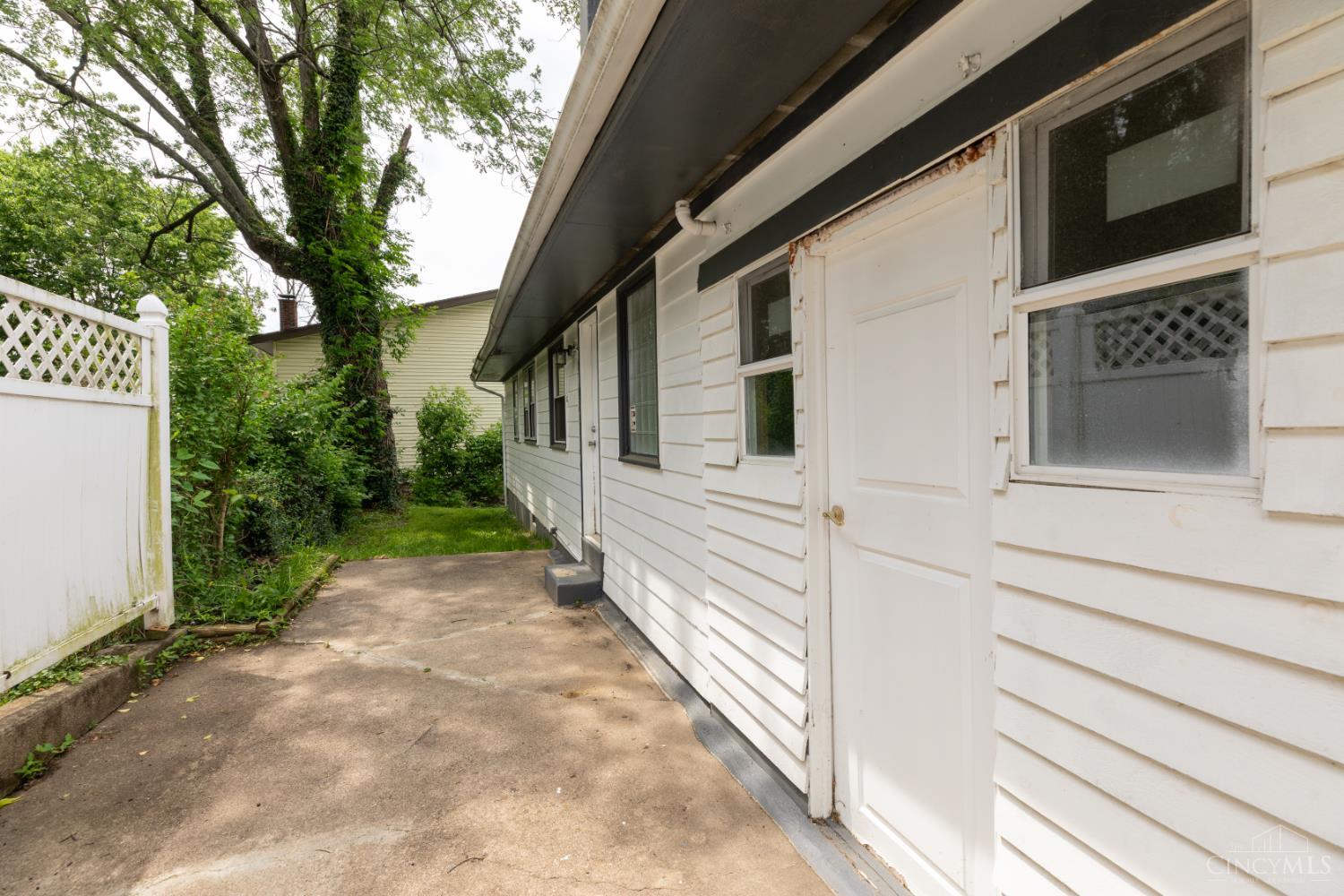 1031 Schiff Avenue Property Photo 18