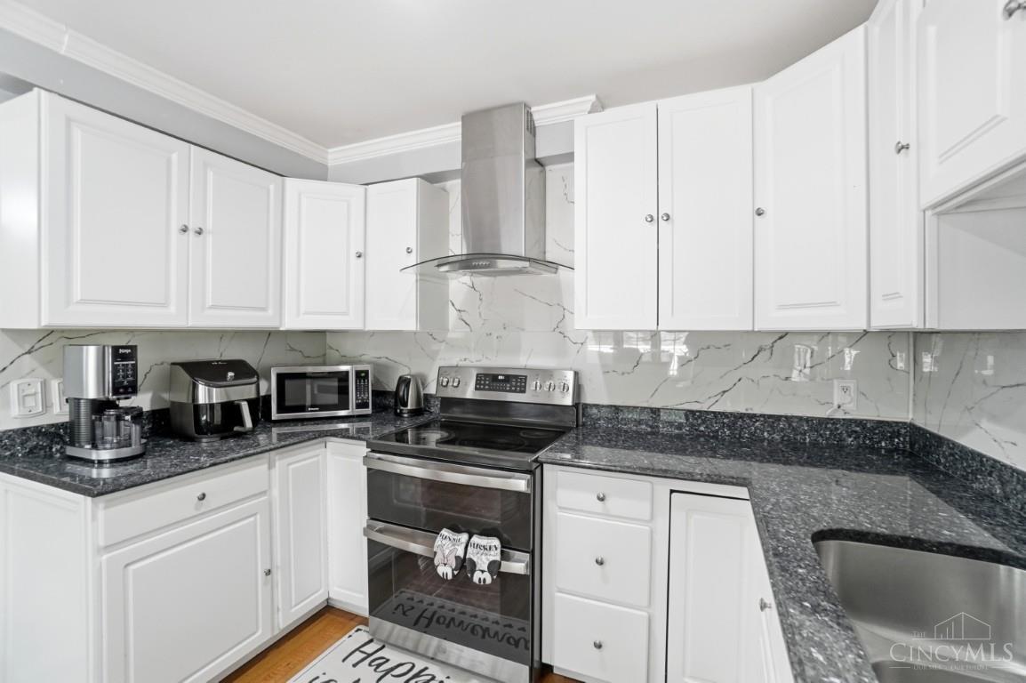 5081 Parkside Drive Property Photo 13