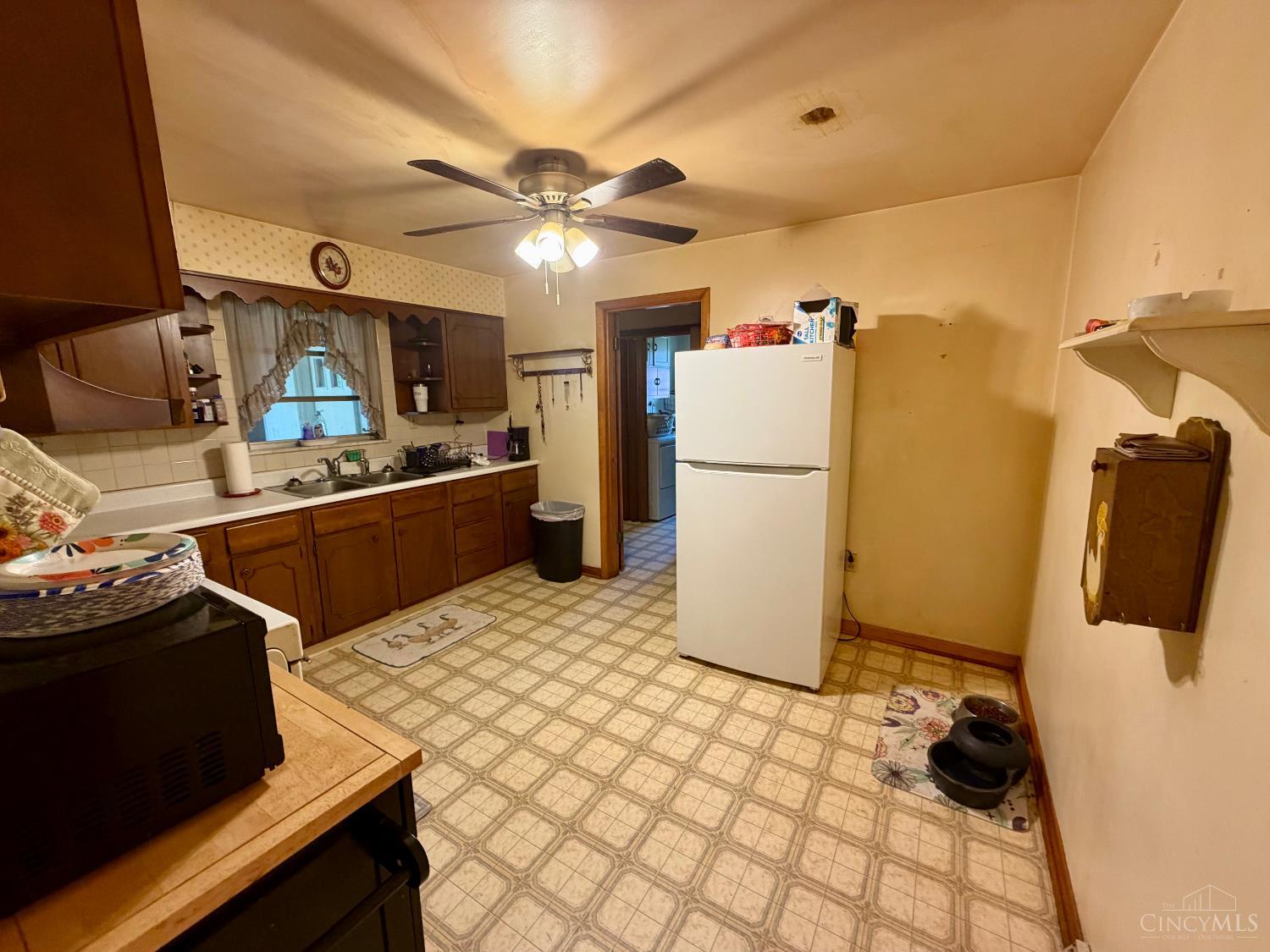 117 Joyce Avenue Property Photo 7