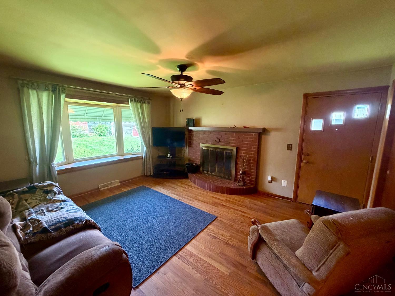 117 Joyce Avenue Property Photo 9