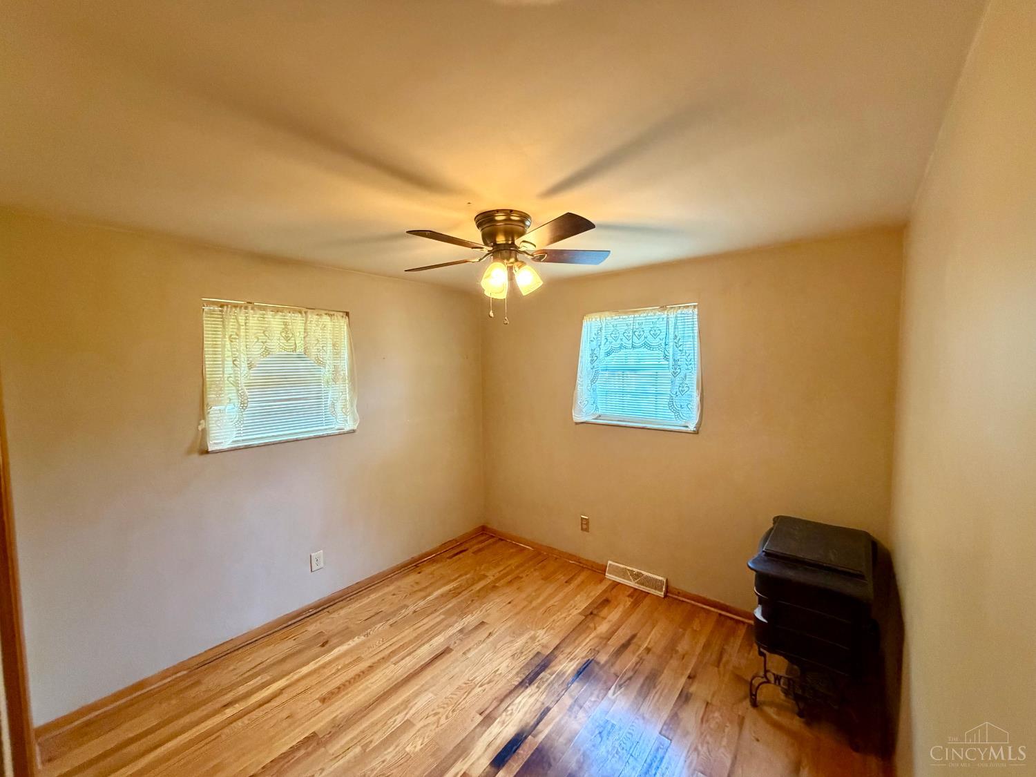 117 Joyce Avenue Property Photo 15