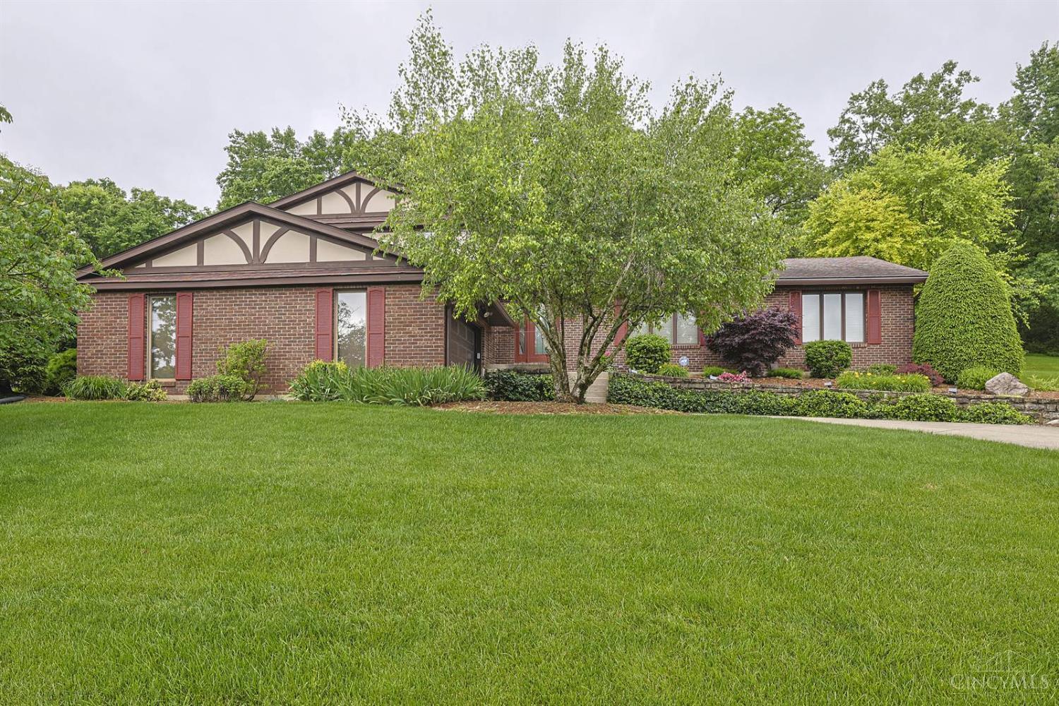 19 Lora Lane Property Photo 1