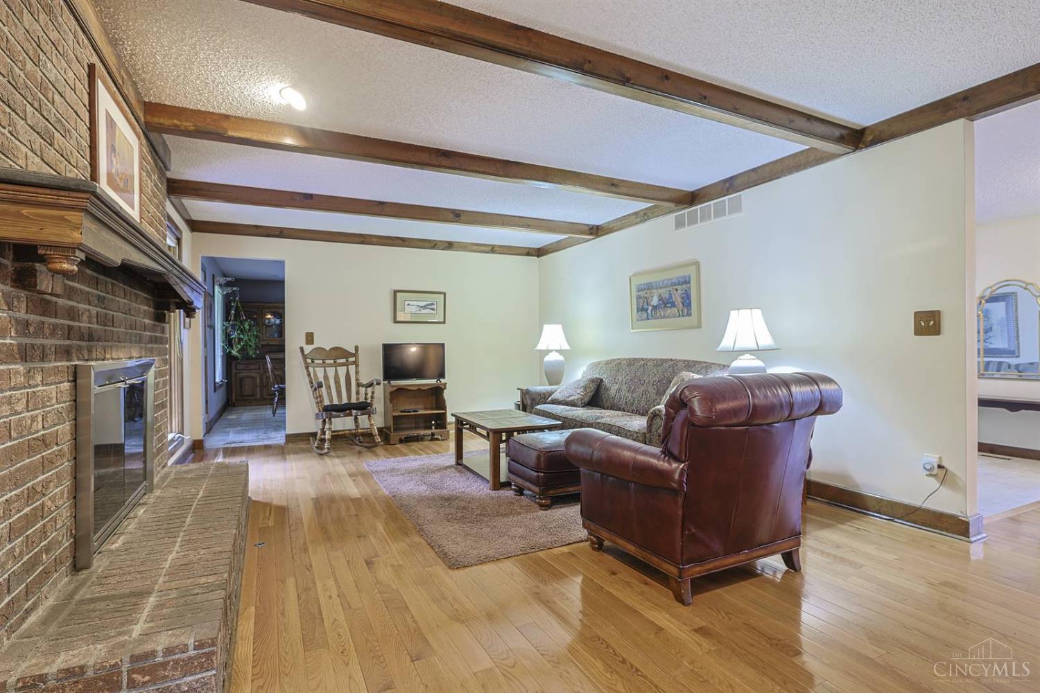 19 Lora Lane Property Photo 10