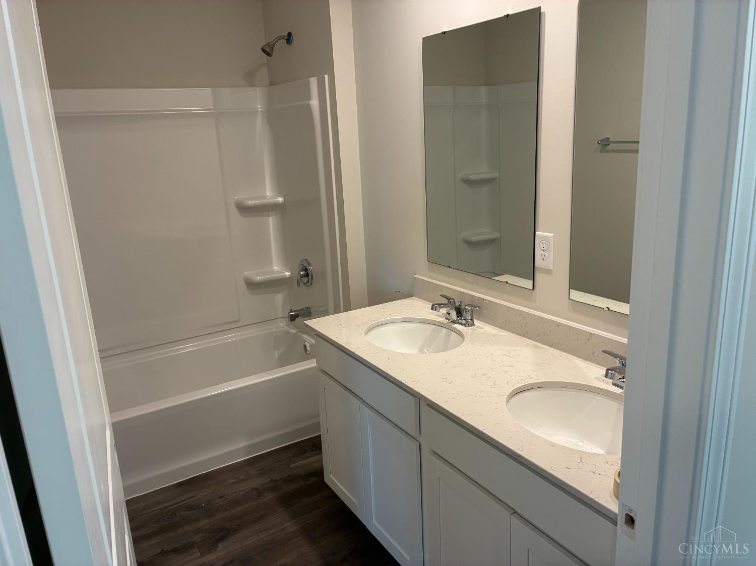 1776 Parkfield Way Property Photo 8