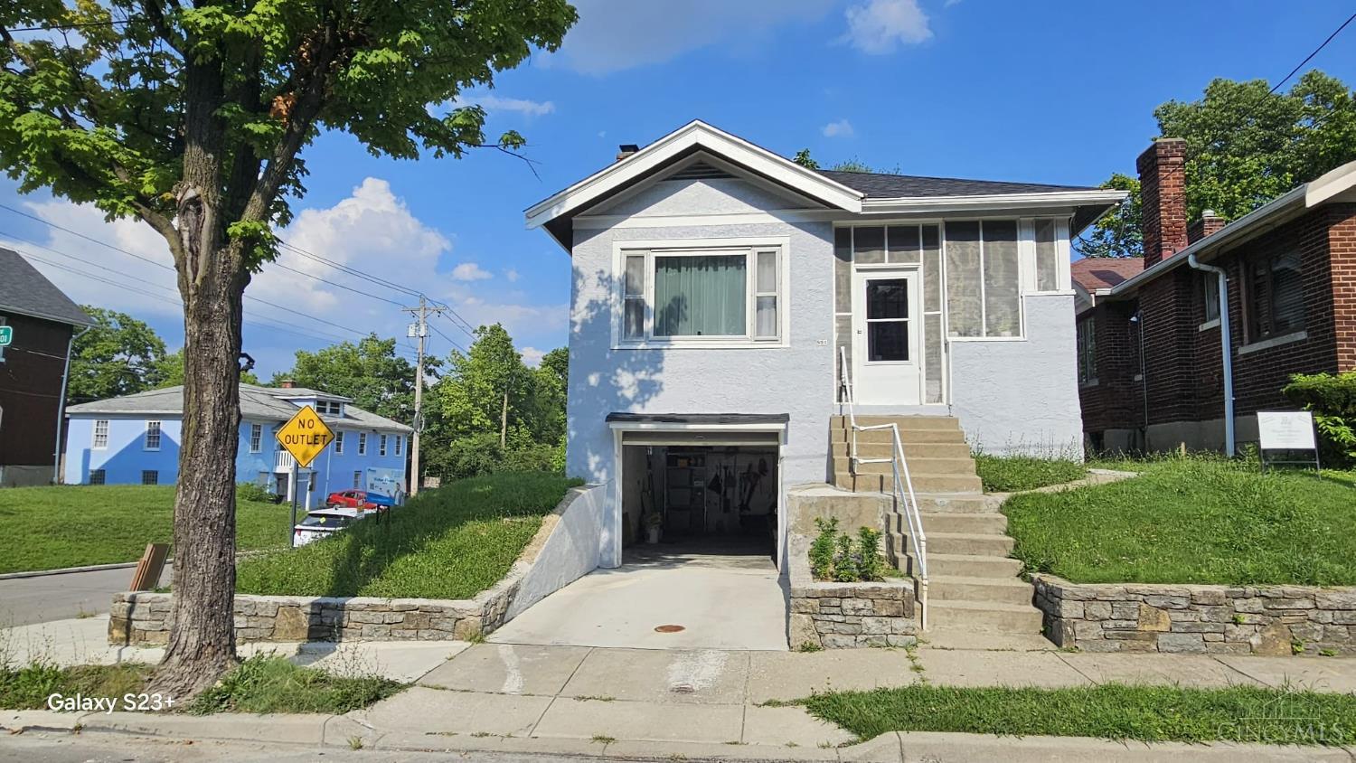 891 Ridgeway Avenue Property Photo 1