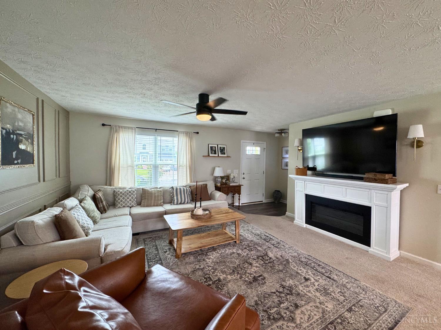 5935 Regatta Drive Property Photo 11