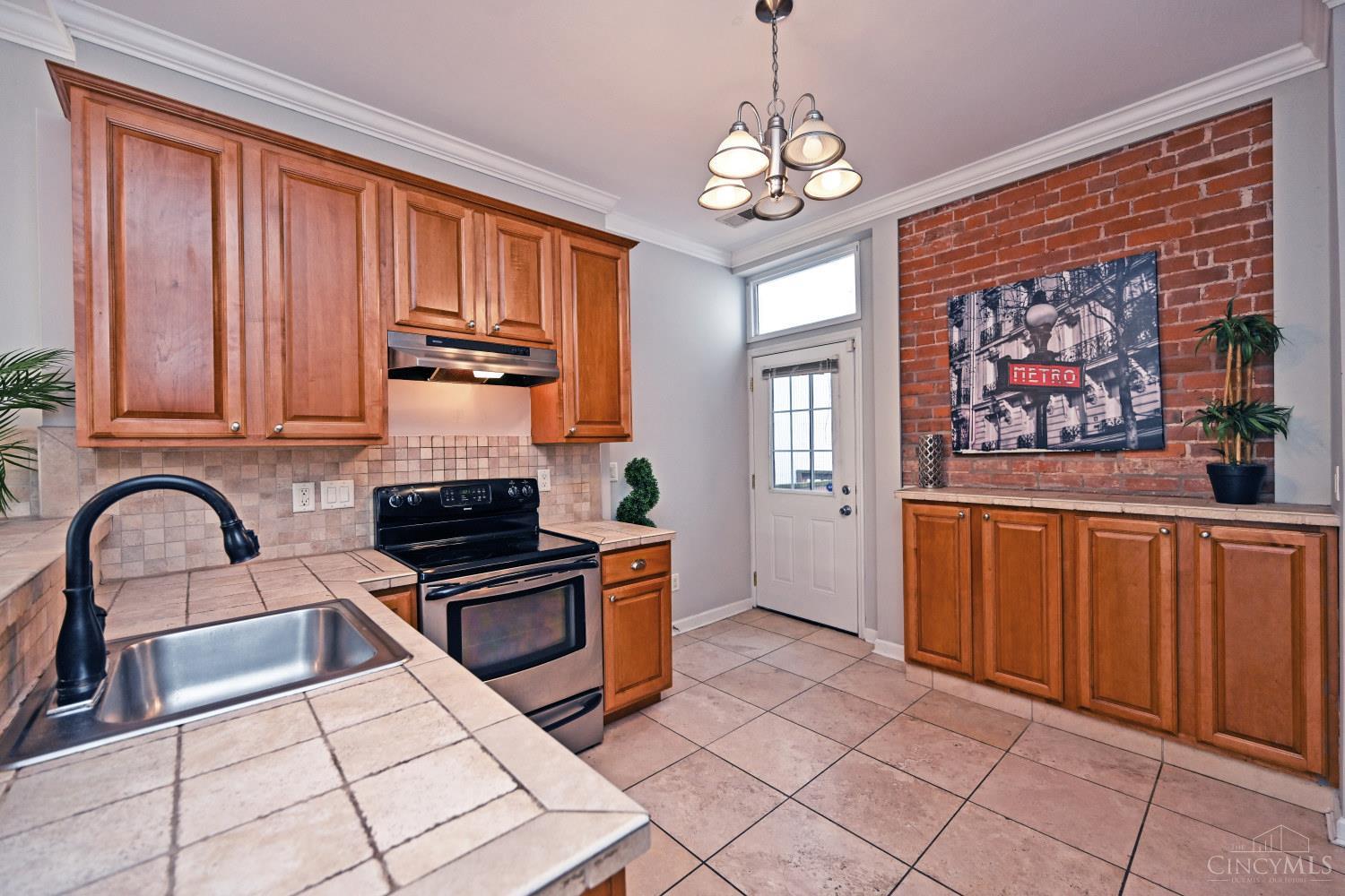2100 Sinton Avenue Property Photo 13