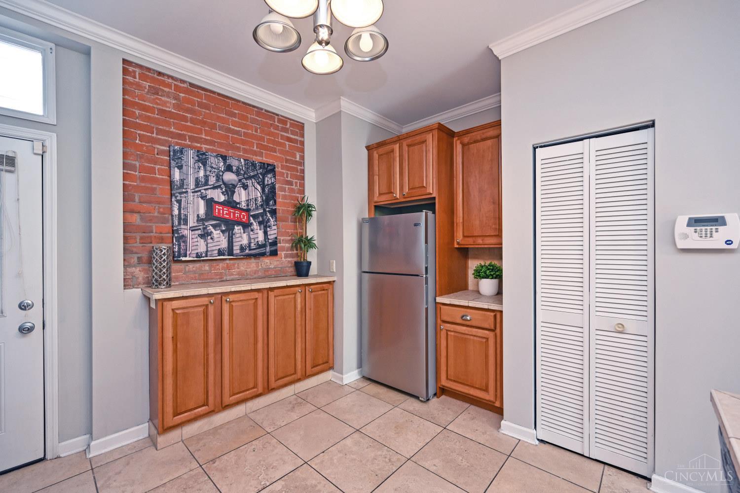 2100 Sinton Avenue Property Photo 17