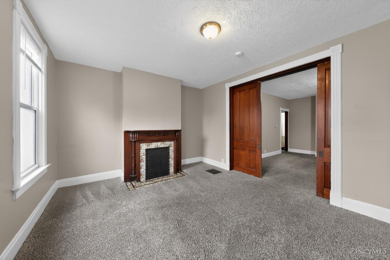 306 Washington Street Property Photo 4