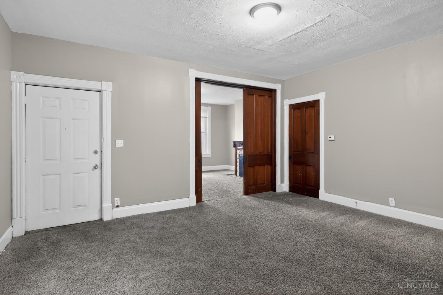 306 Washington Street Property Photo 6