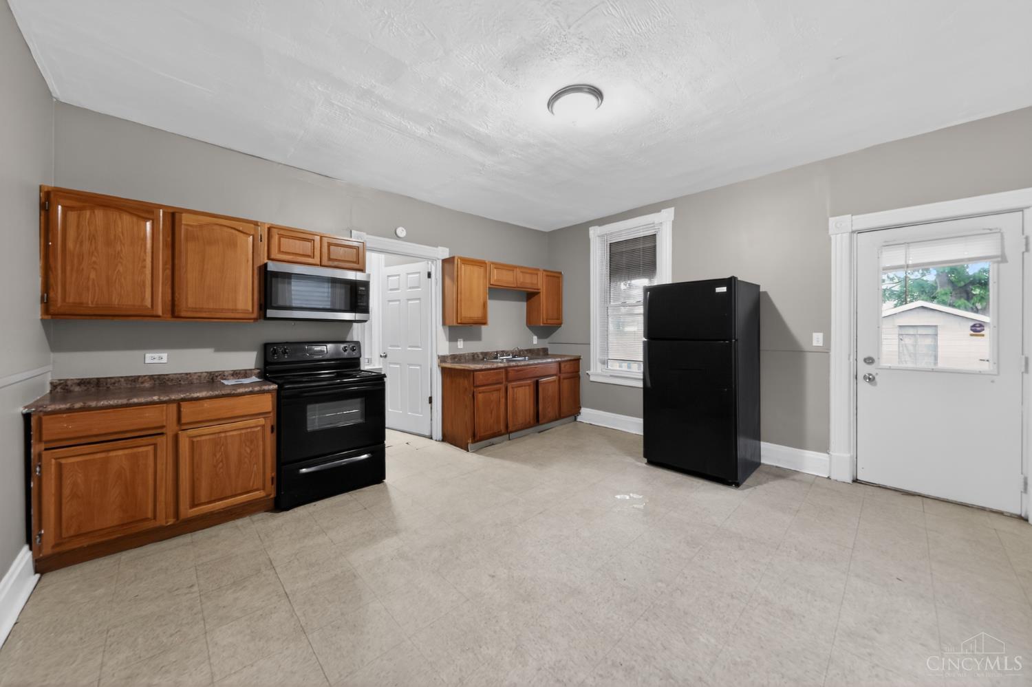 306 Washington Street Property Photo 9