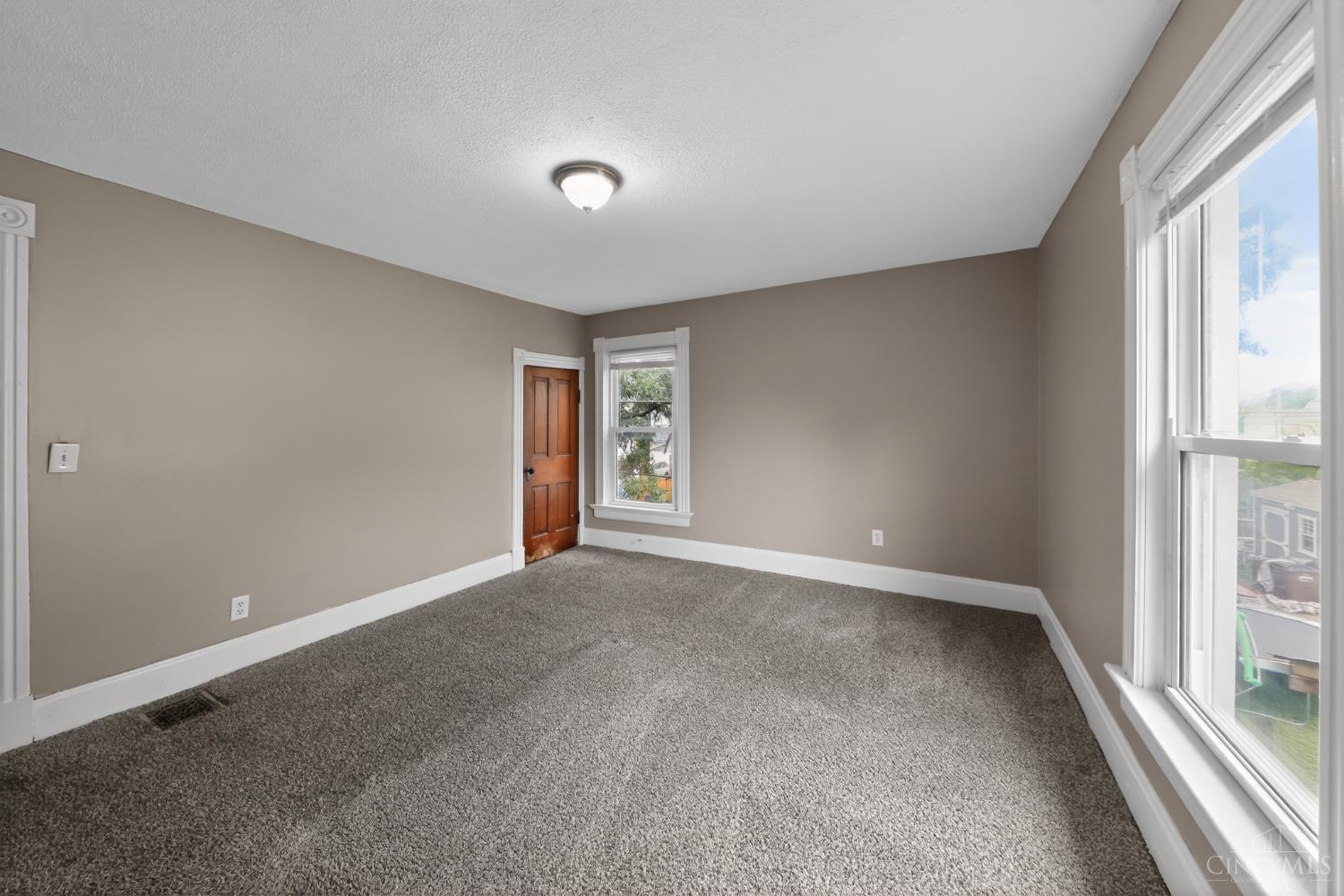 306 Washington Street Property Photo 10