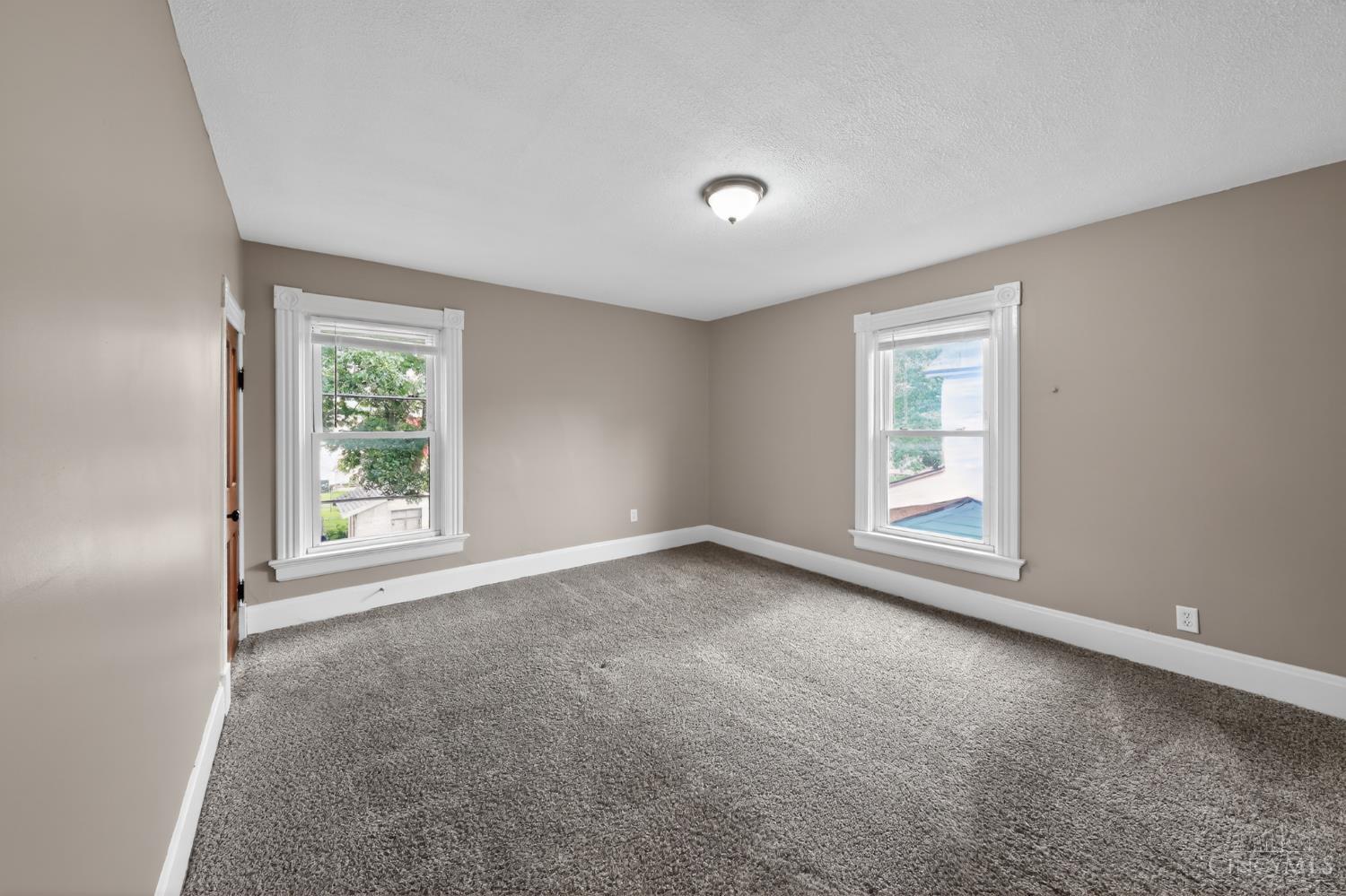306 Washington Street Property Photo 13