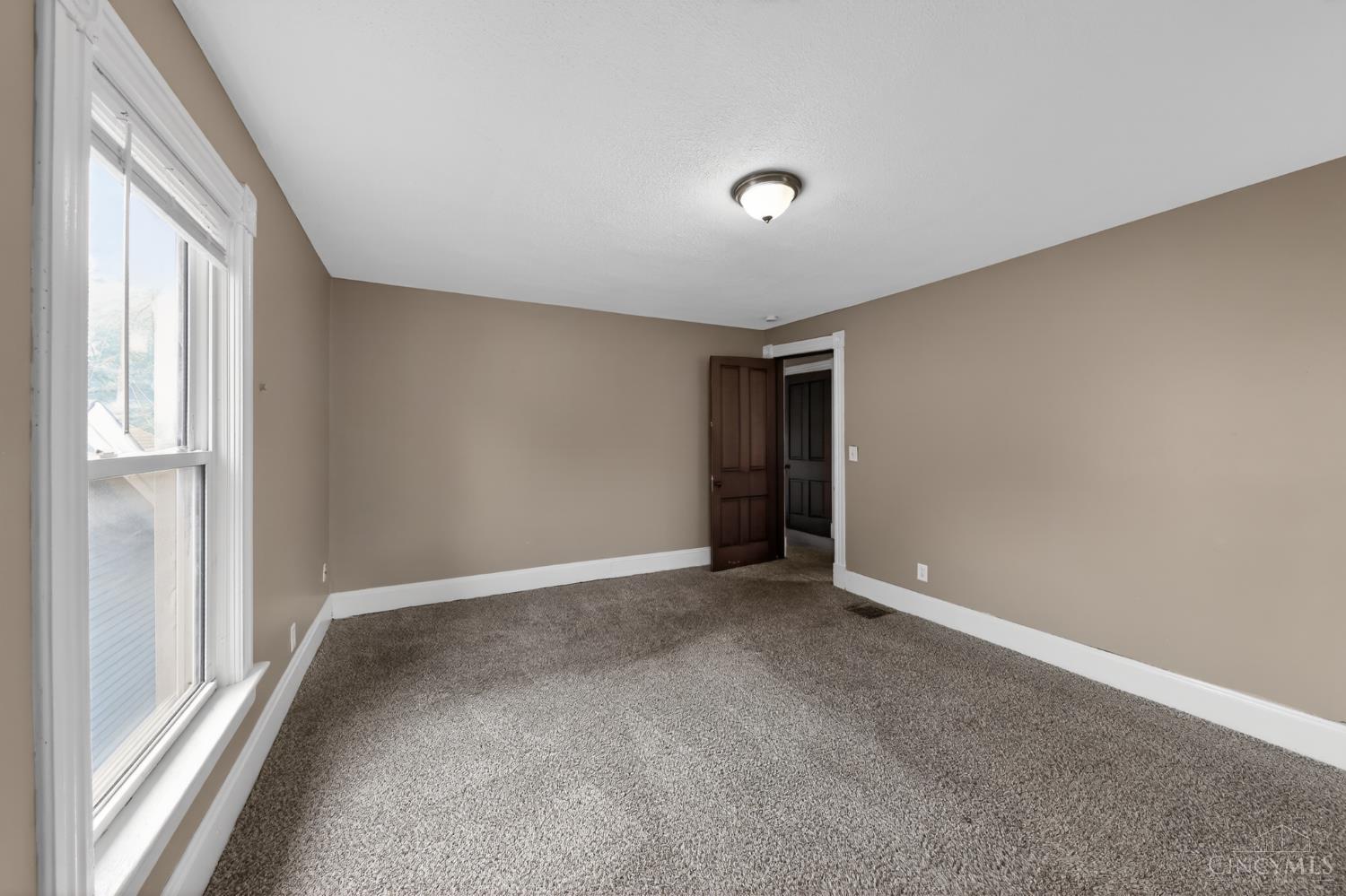 306 Washington Street Property Photo 14