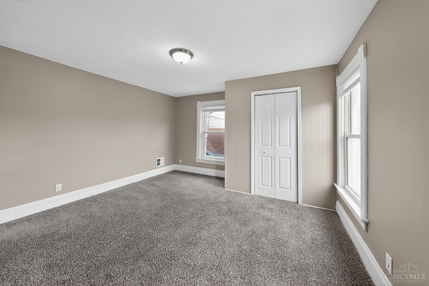 306 Washington Street Property Photo 15