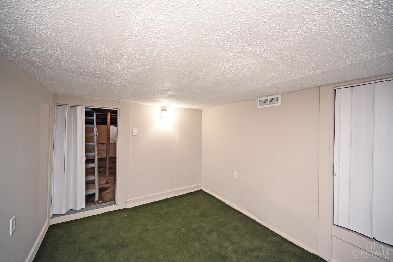 W 311 Vine Street Property Photo 22