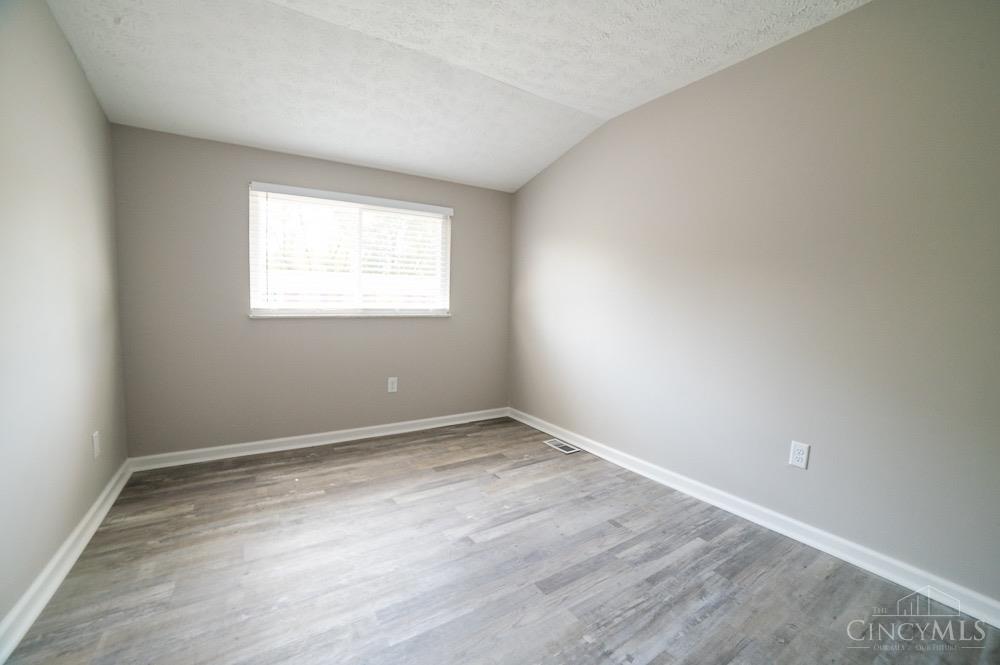 7752 Montgomery Rd Property Photo 22