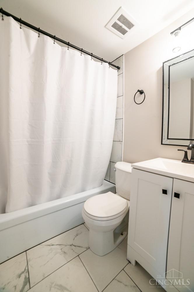 7752 Montgomery Rd Property Photo 24
