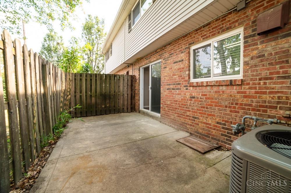 7752 Montgomery Rd Property Photo 32