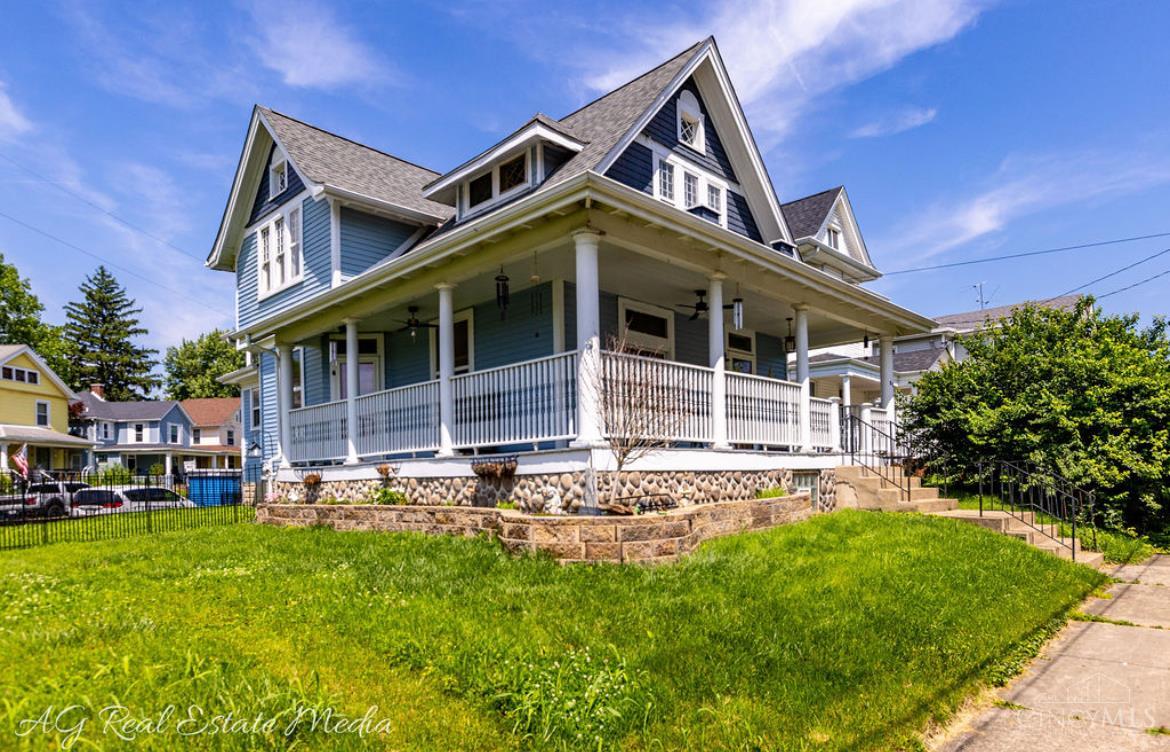121 Eaton Avenue Property Photo 1