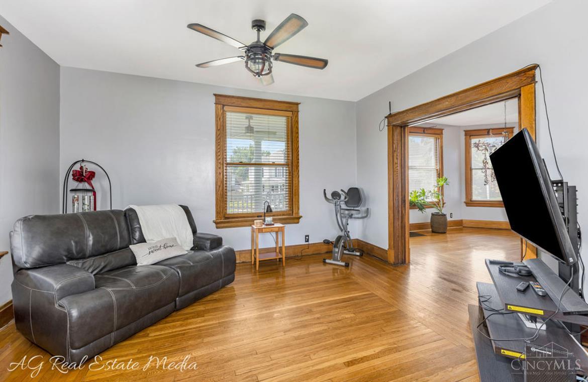 121 Eaton Avenue Property Photo 6