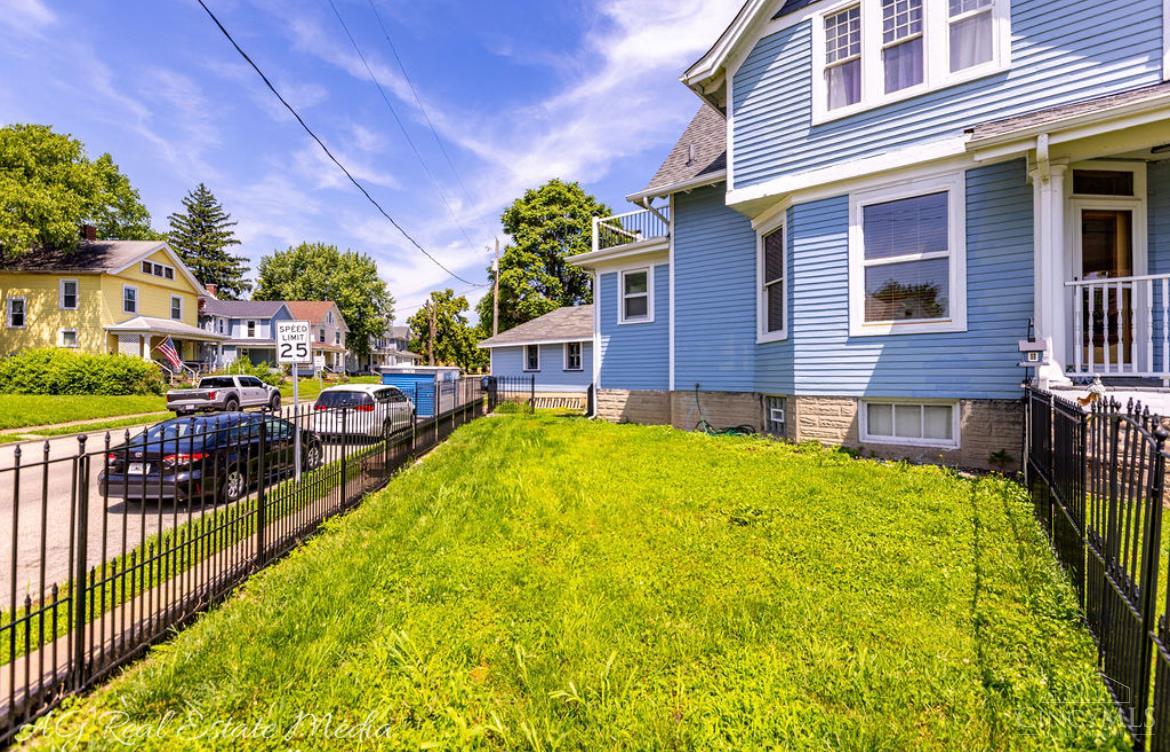 121 Eaton Avenue Property Photo 32