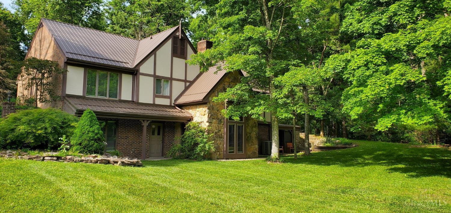 5525 Brushy Fork Road Property Photo 1
