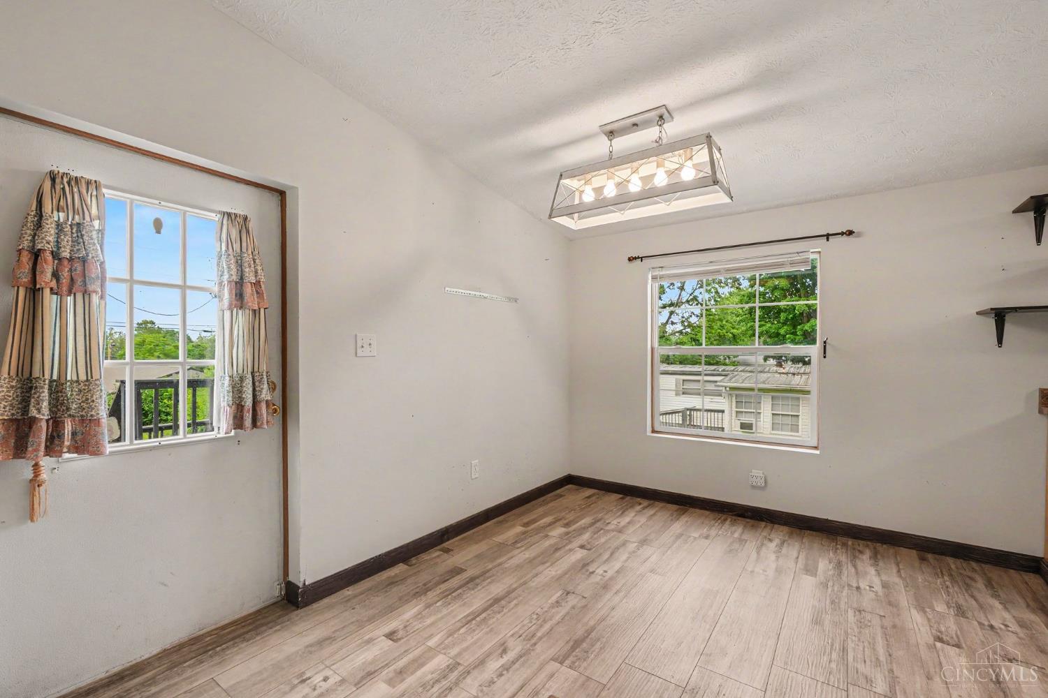 6657 Wizard Of Oz Way Property Photo 6