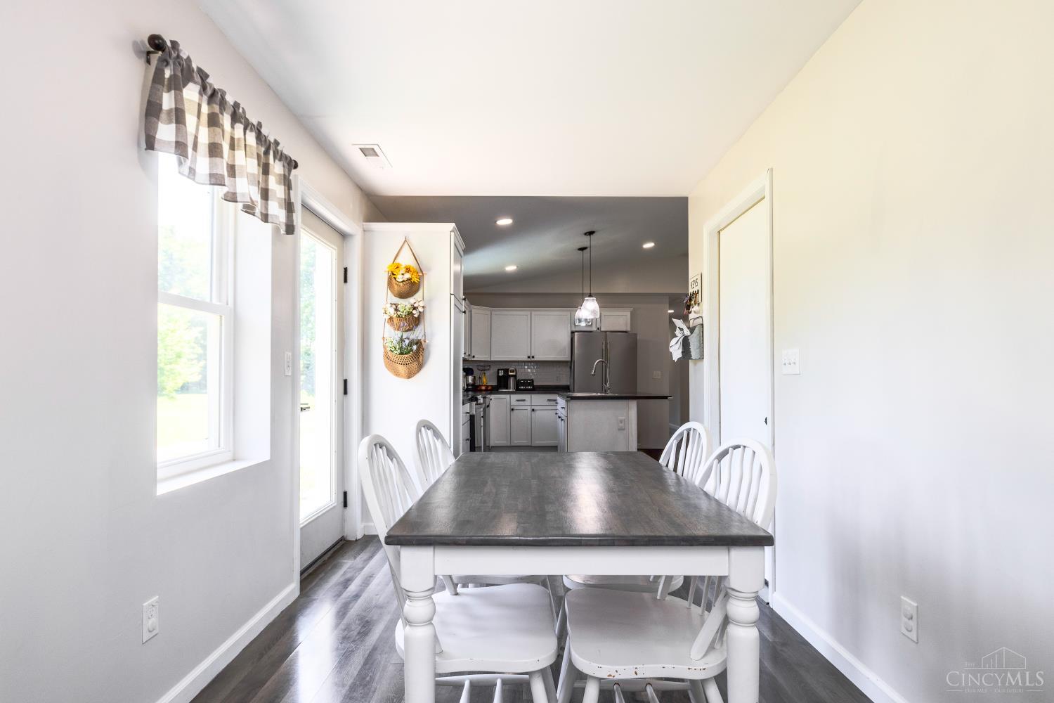 1038 Pansy Pike Property Photo 14
