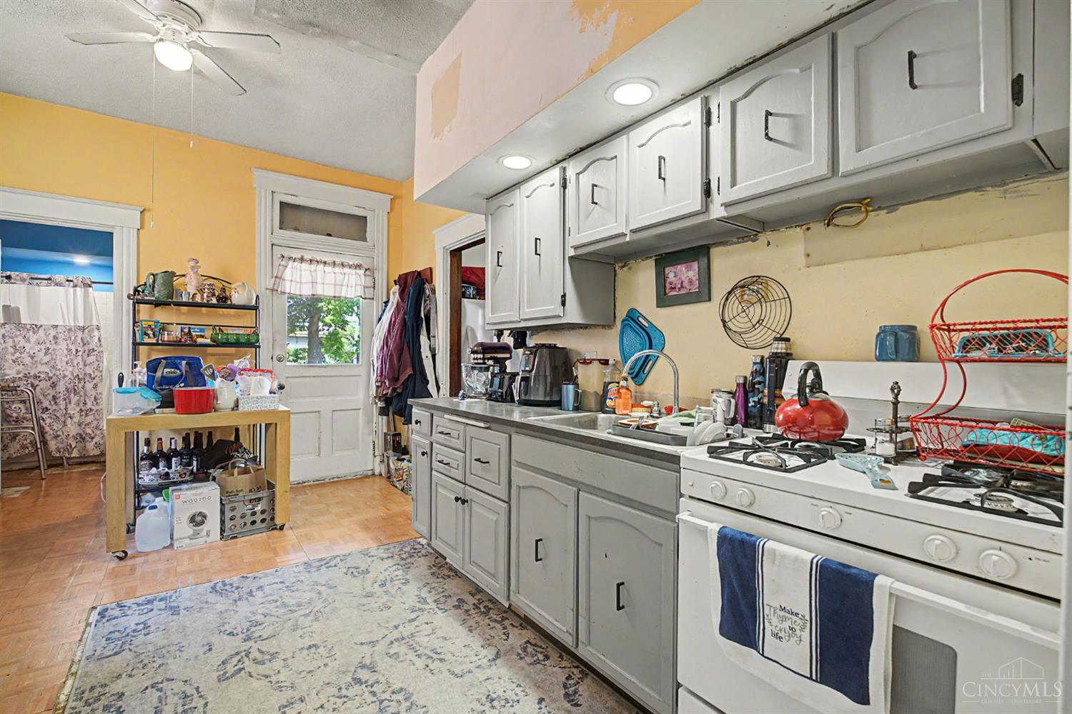228 Central Avenue Property Photo 4