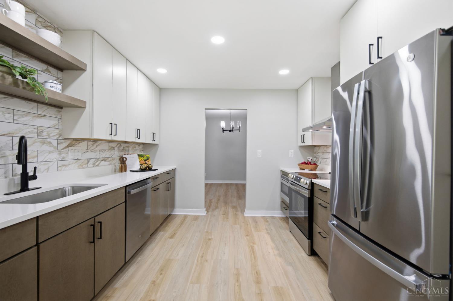 8801 Plainfield Road Property Photo 13