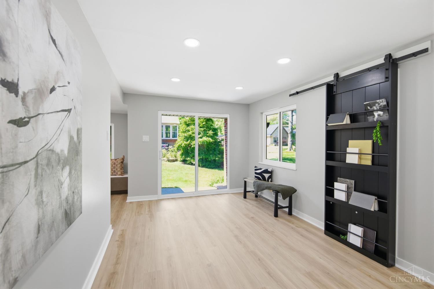 8801 Plainfield Road Property Photo 17