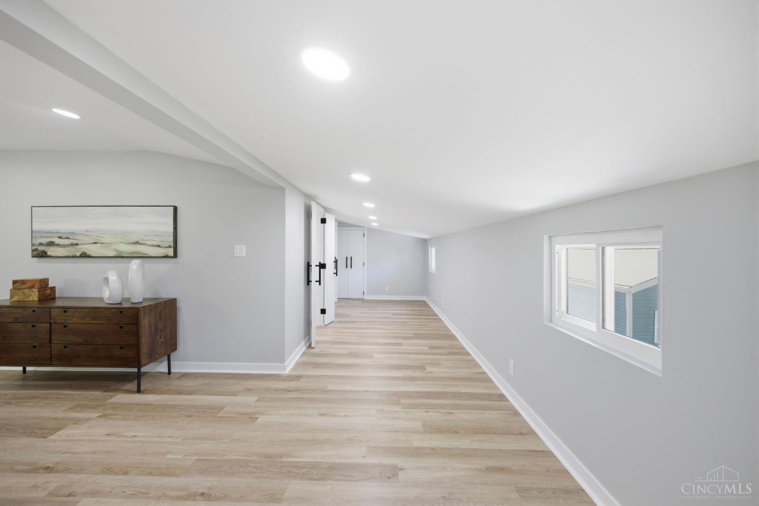8801 Plainfield Road Property Photo 27