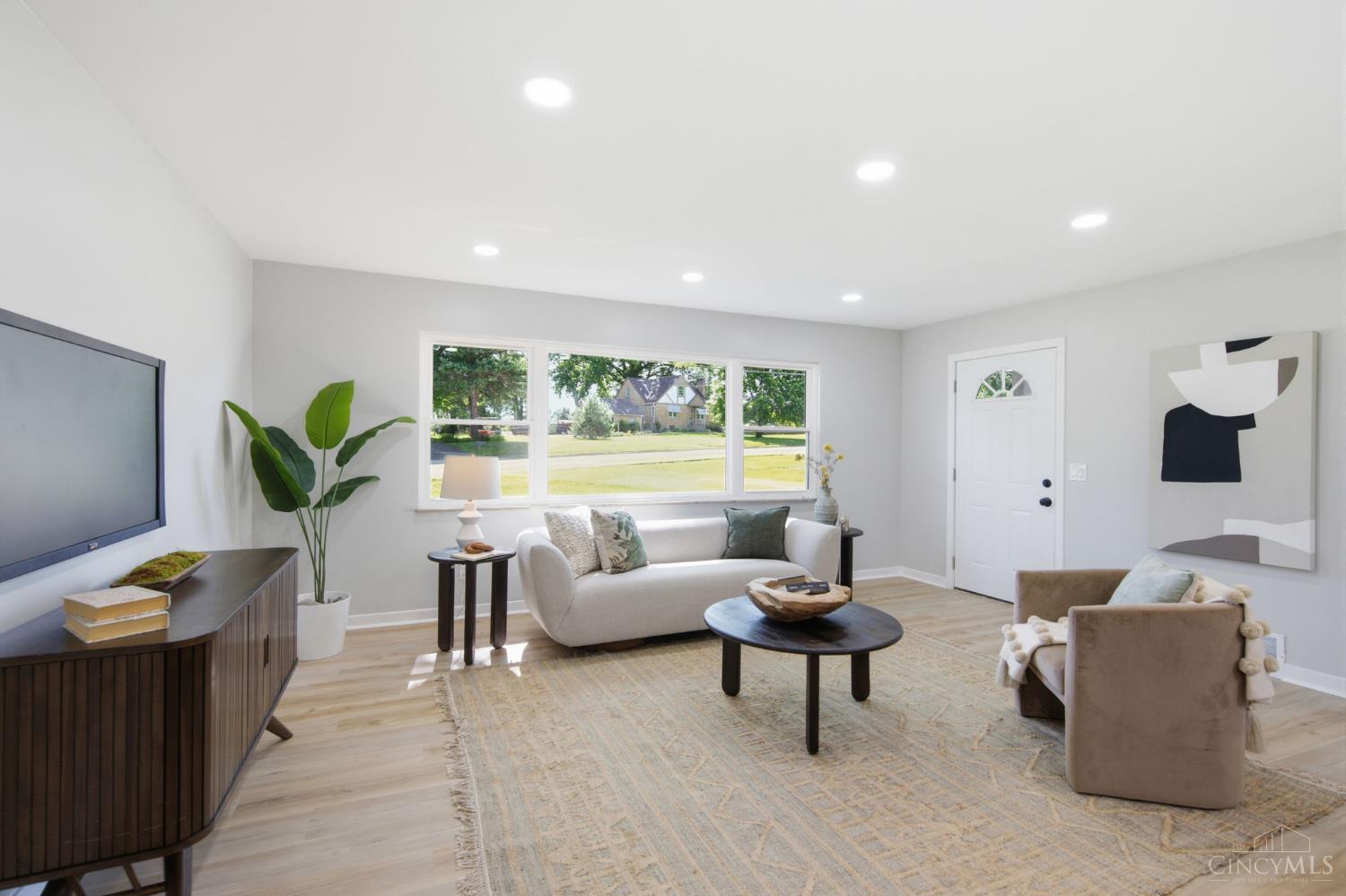 8801 Plainfield Road Property Photo 45