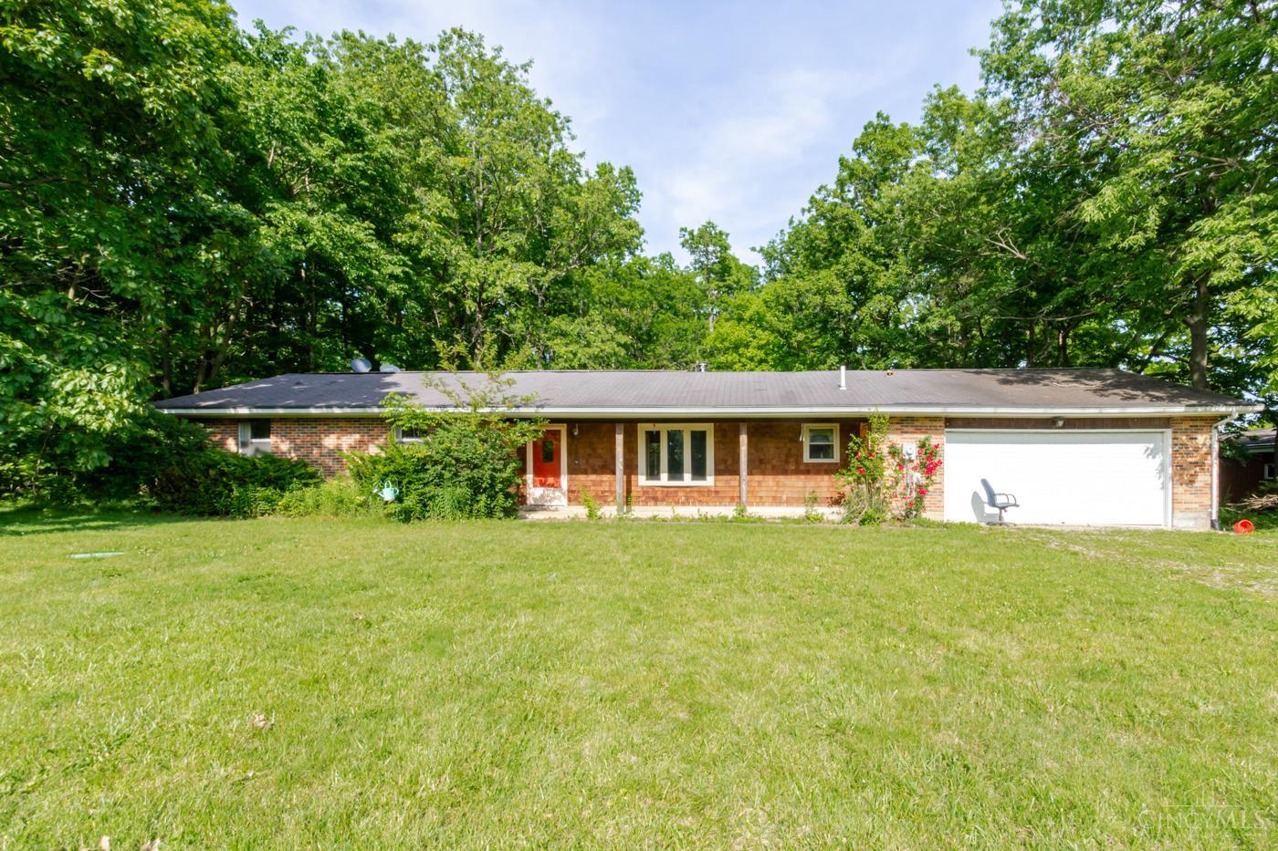 5582 Ozias Road Property Photo 1
