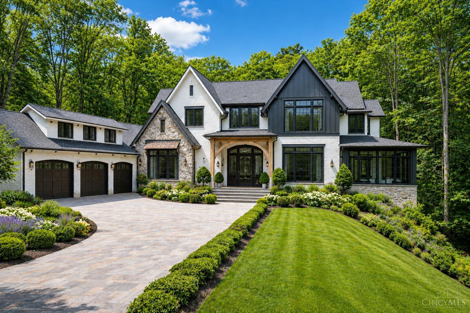 9280 Indian Hill Road Property Photo