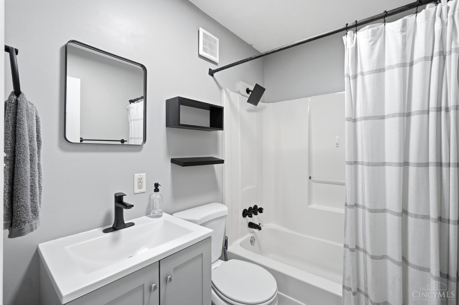 4845 Weber Drive Property Photo 22