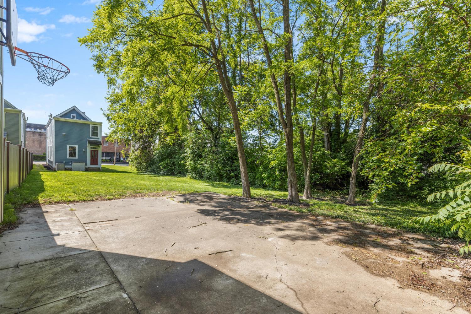 249 Mccullough Street Property Photo 22