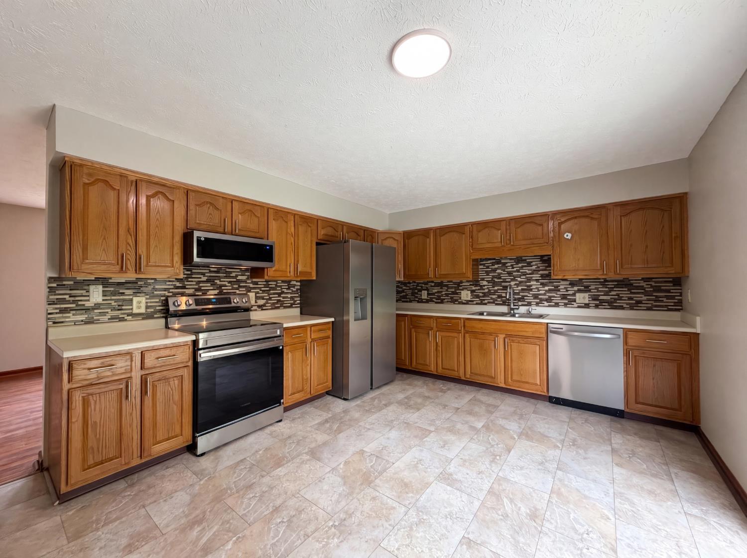 836 Walter Avenue Property Photo 7