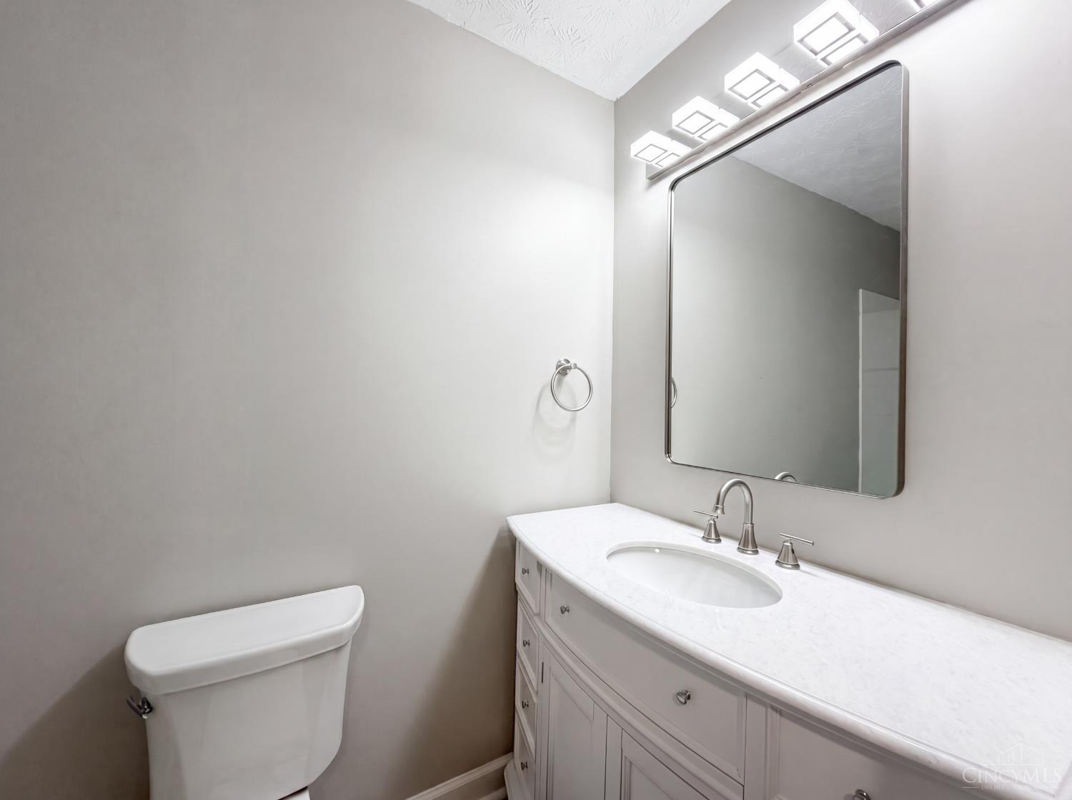 836 Walter Avenue Property Photo 17