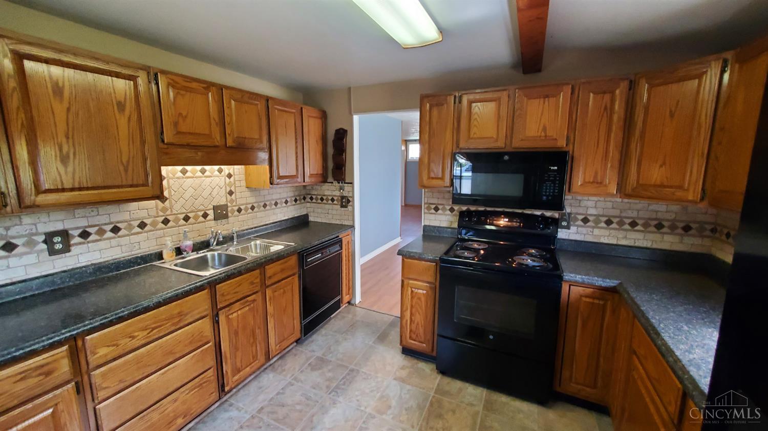 7 Apache Ct Property Photo 8