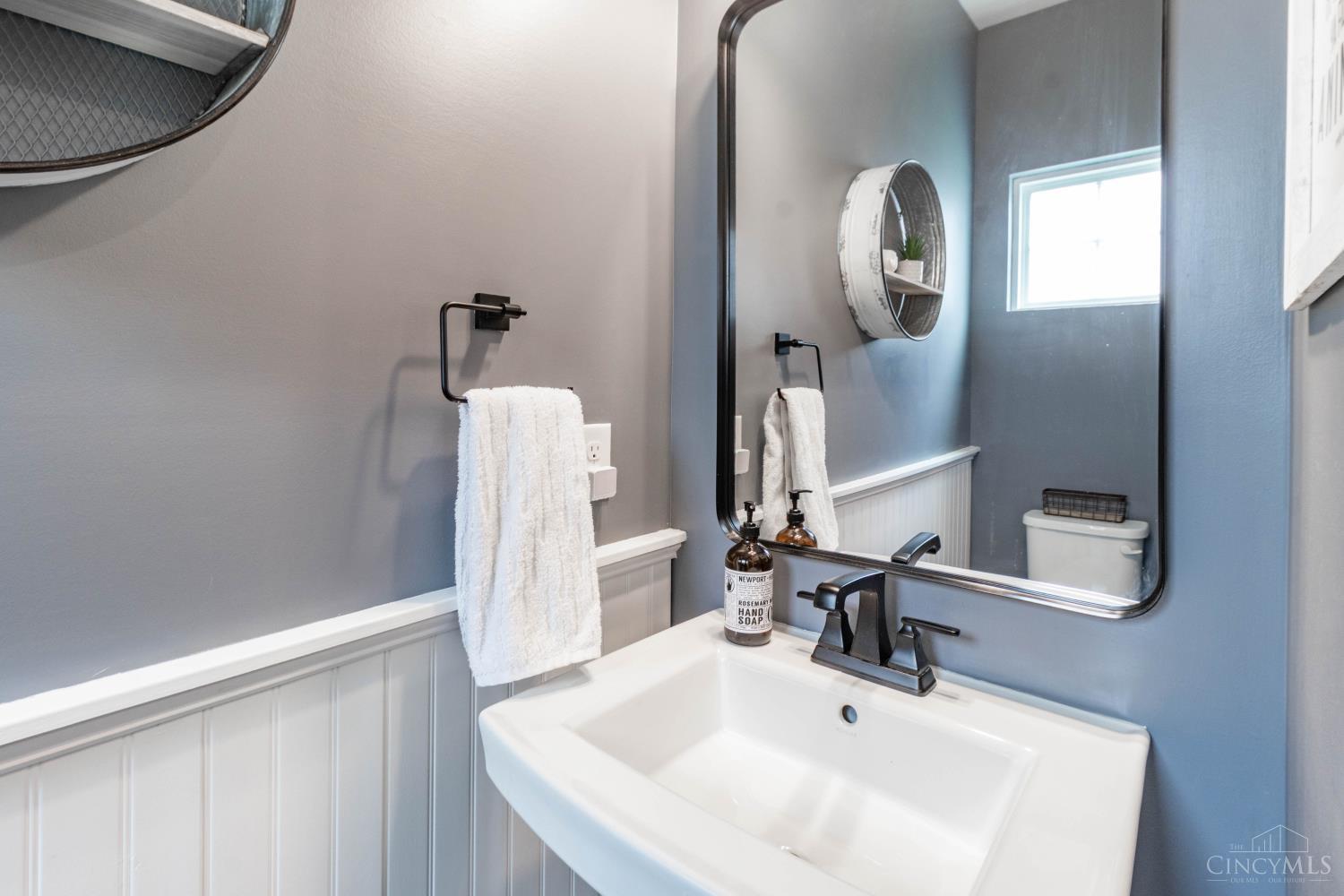 5807 Classicway Boulevard Property Photo 16