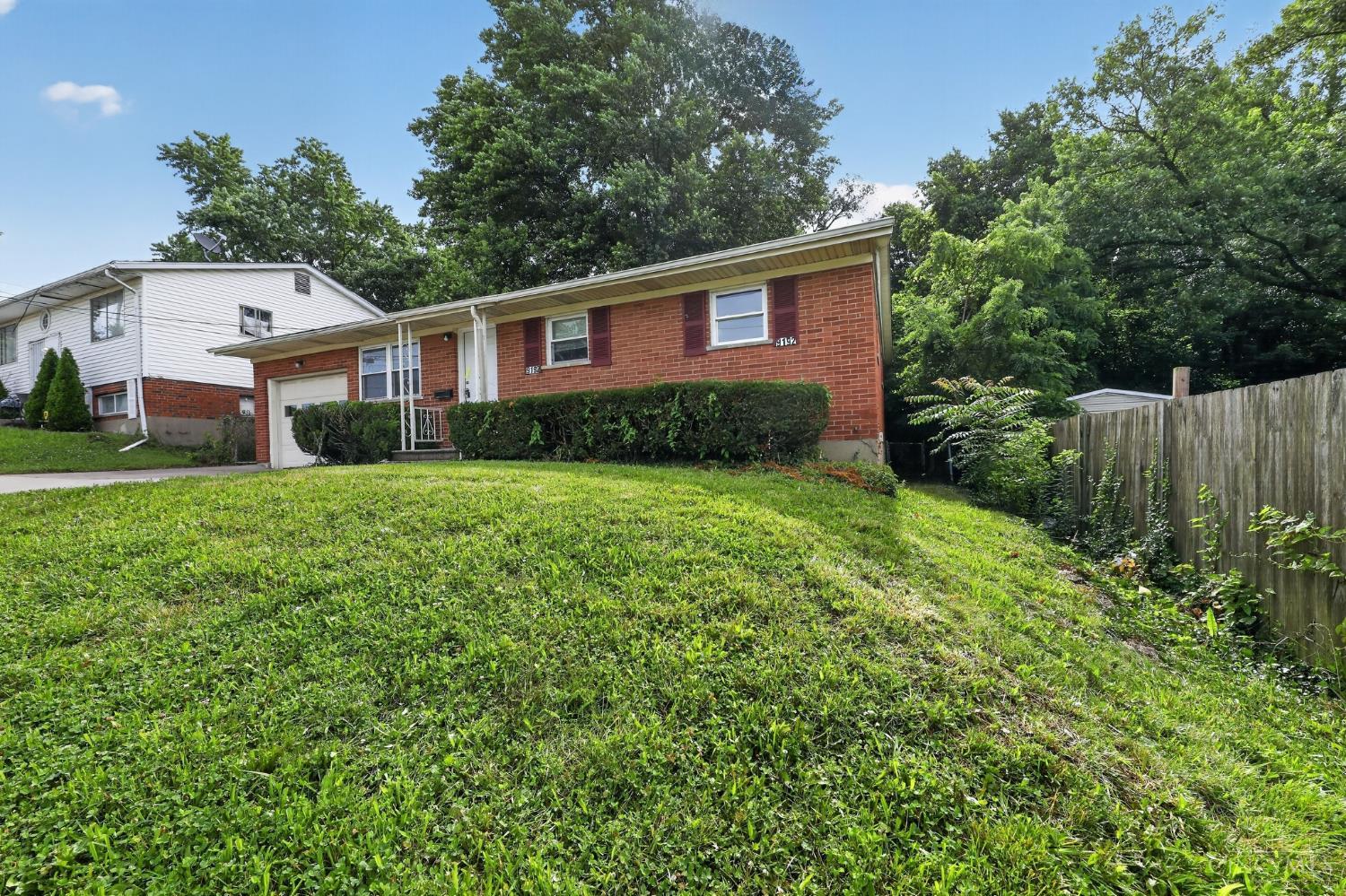 9192 Pippin Road Property Photo 1