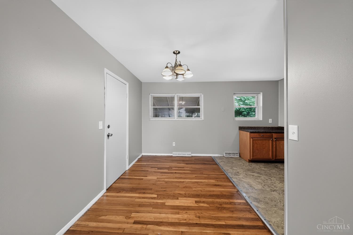9192 Pippin Road Property Photo 11