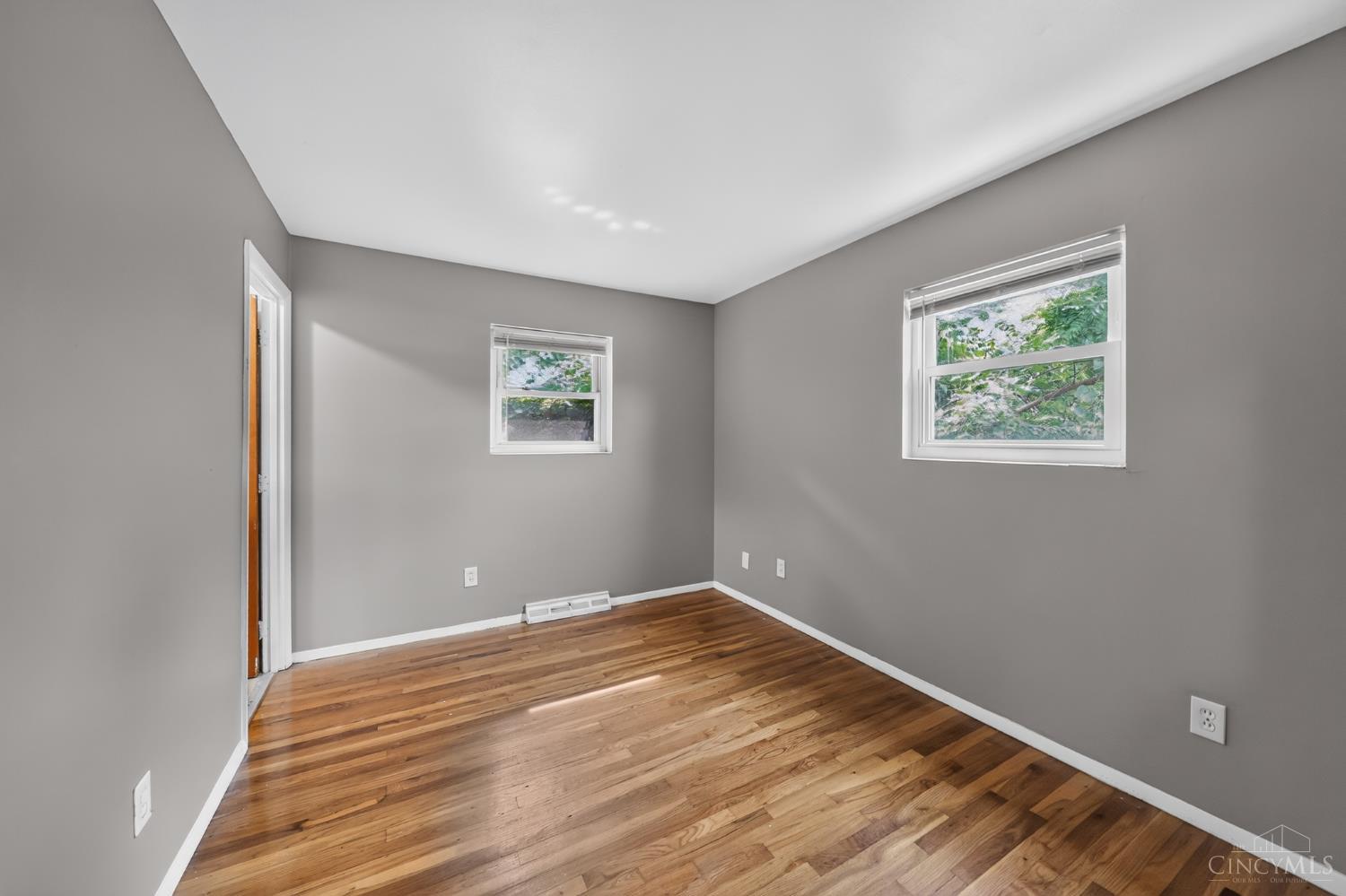 9192 Pippin Road Property Photo 12