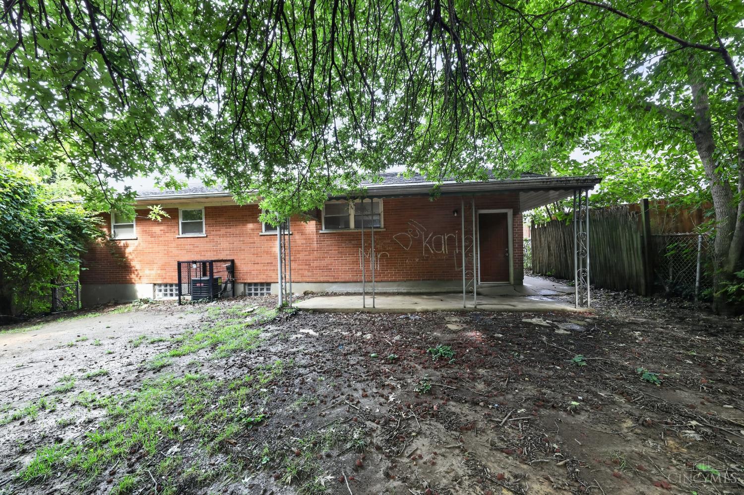 9192 Pippin Road Property Photo 28